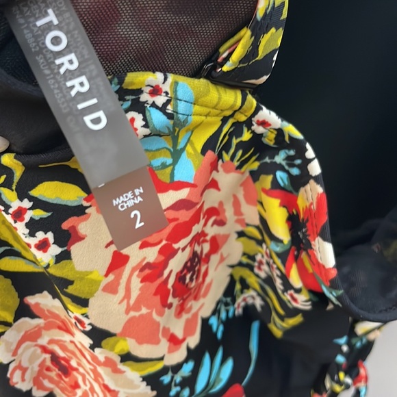 Torrid 2 SHORT LENGTH SIDE TIE SWIM DRESS - FLORAL - Picture 13 of 13